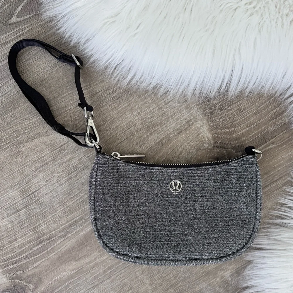 🖤🍋LULULEMON City Essentials Mini Shoulder Bag 1L Glitter Dark Graphite Grey